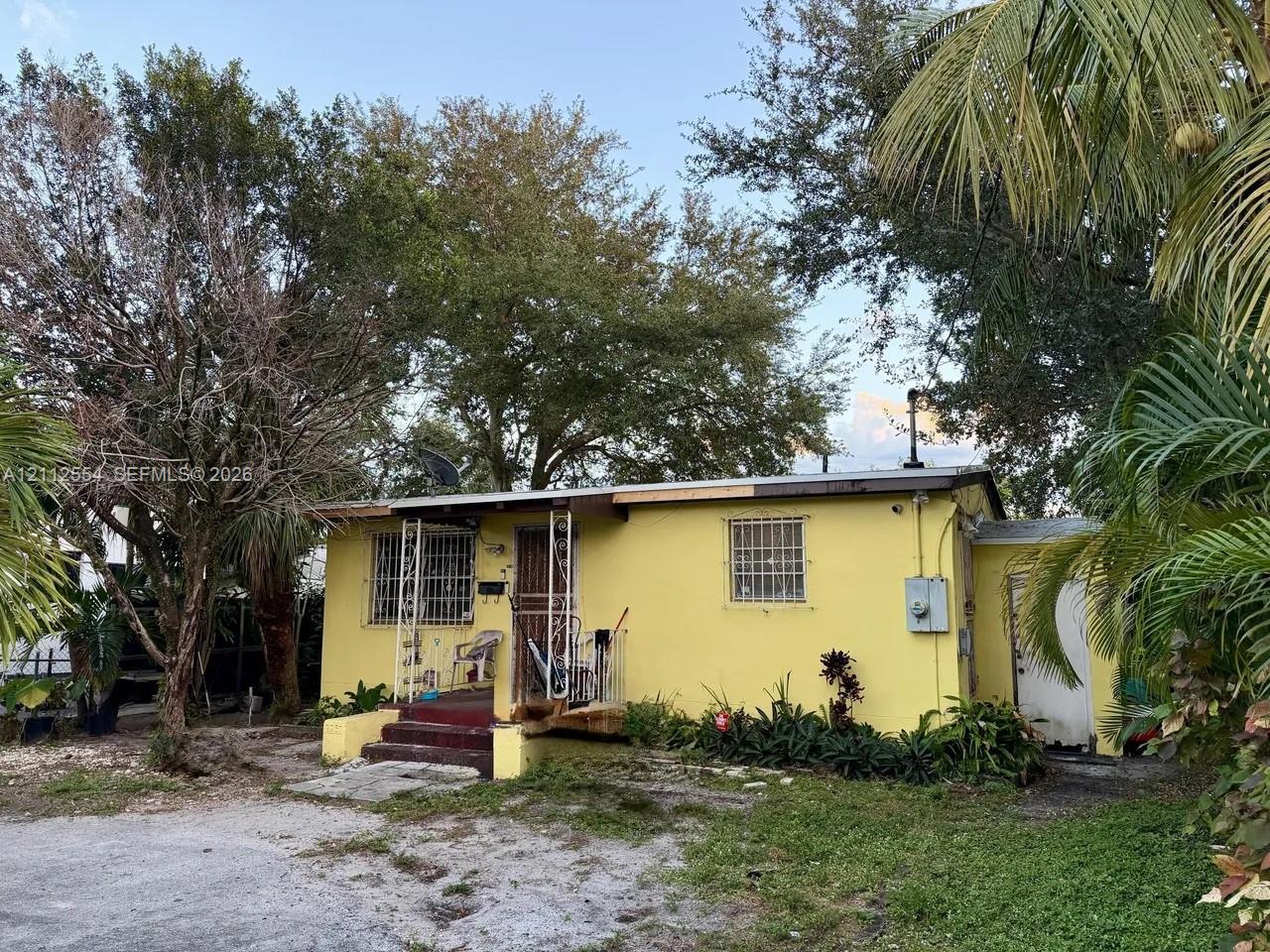 2250 Nw 86th Street Property Photo 2