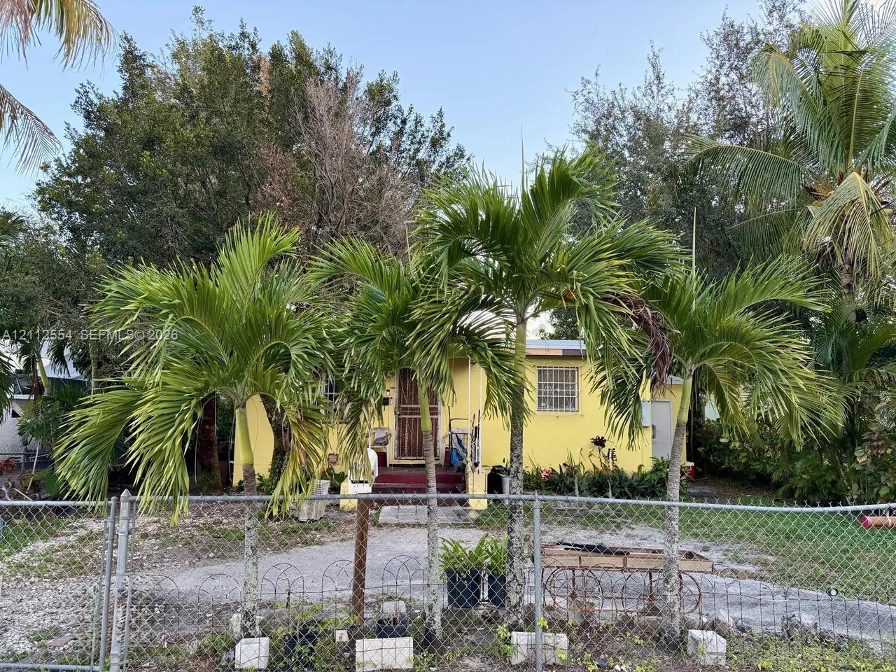 2250 Nw 86th Street Property Photo 4