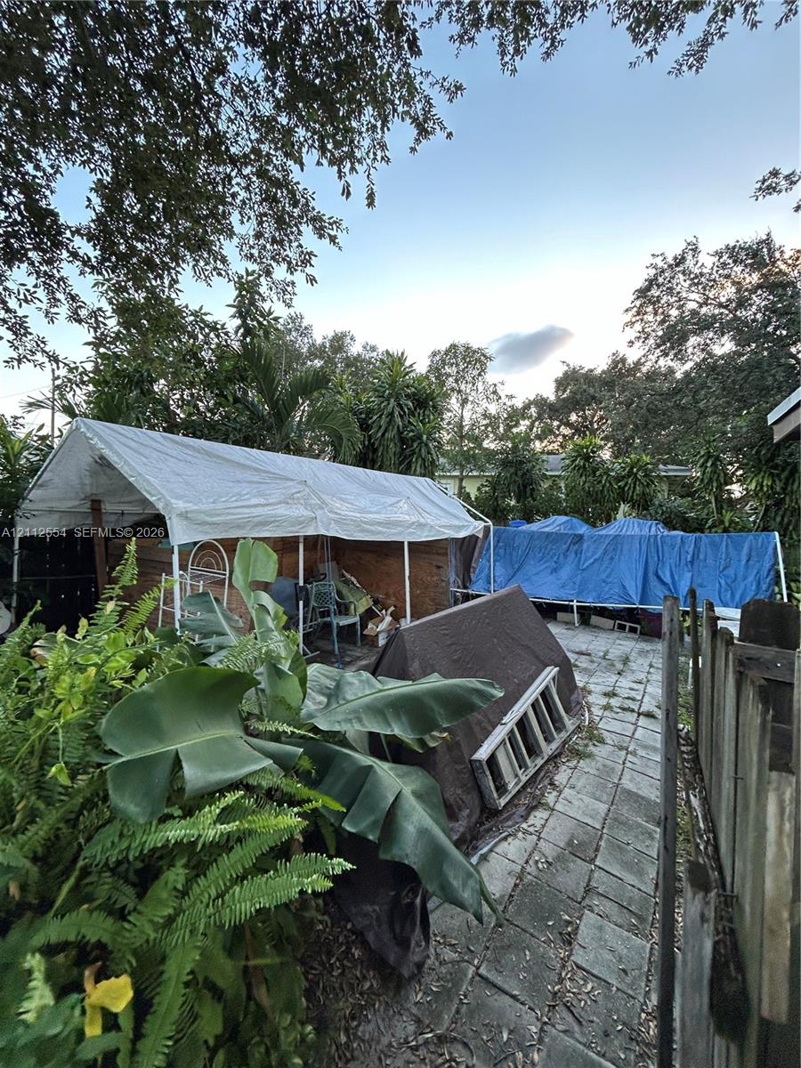 2250 Nw 86th Street Property Photo 14