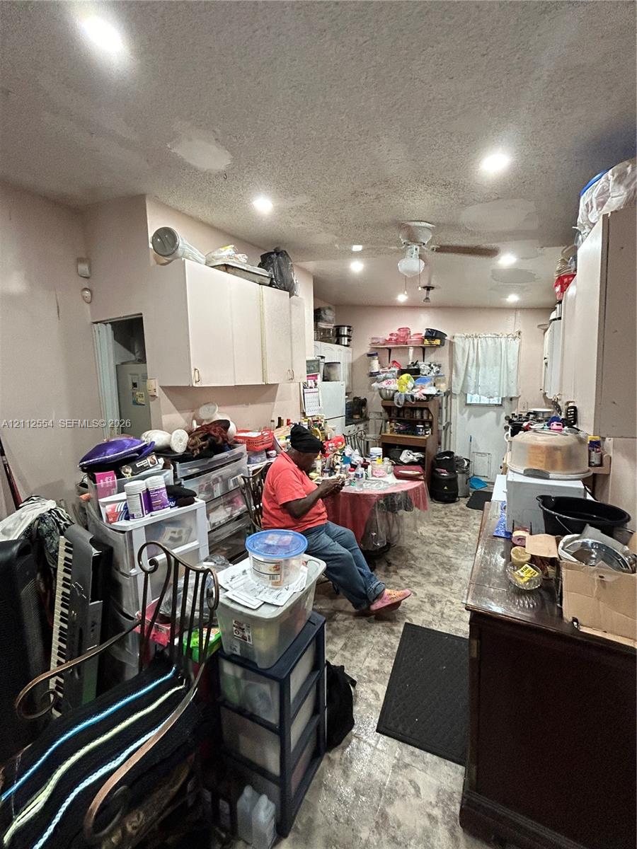 2250 Nw 86th Street Property Photo 21