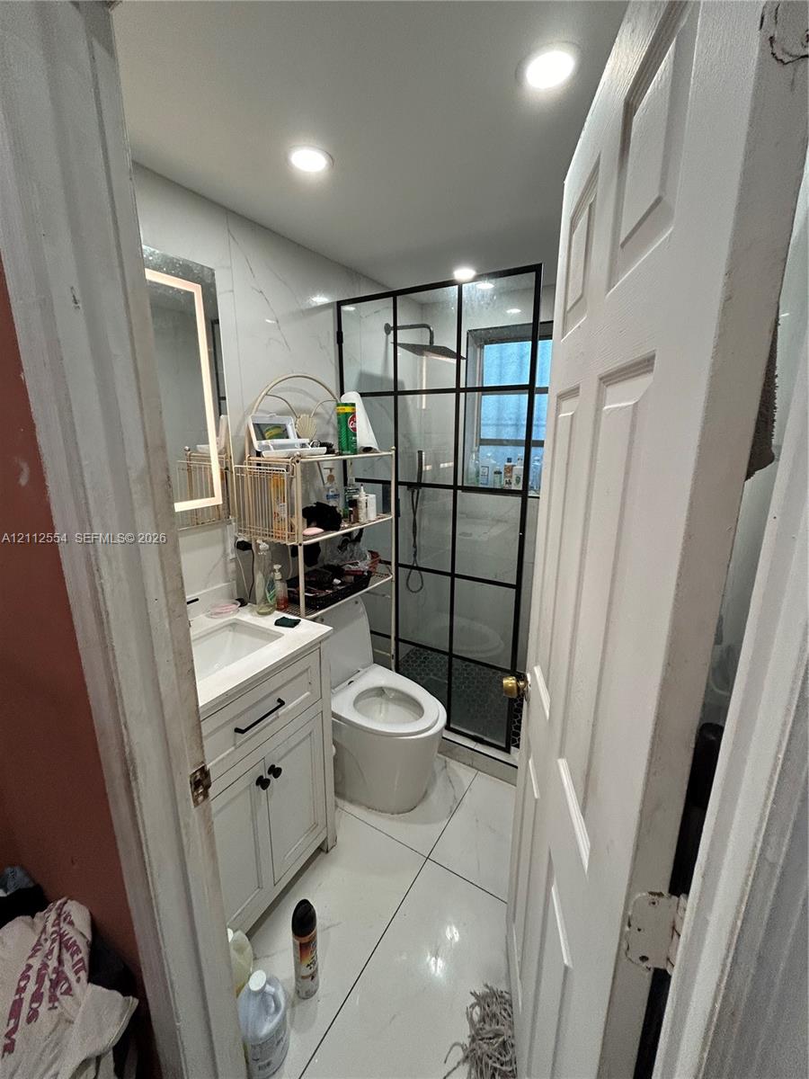 2250 Nw 86th Street Property Photo 30