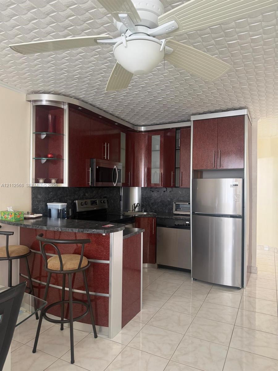 1936 S Ocean Drive 8b Property Photo 1