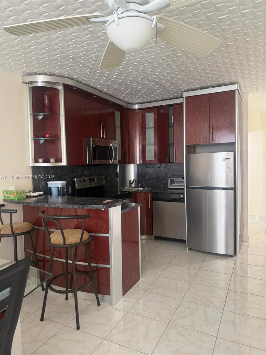 1936 S Ocean Drive 8b Property Photo 7