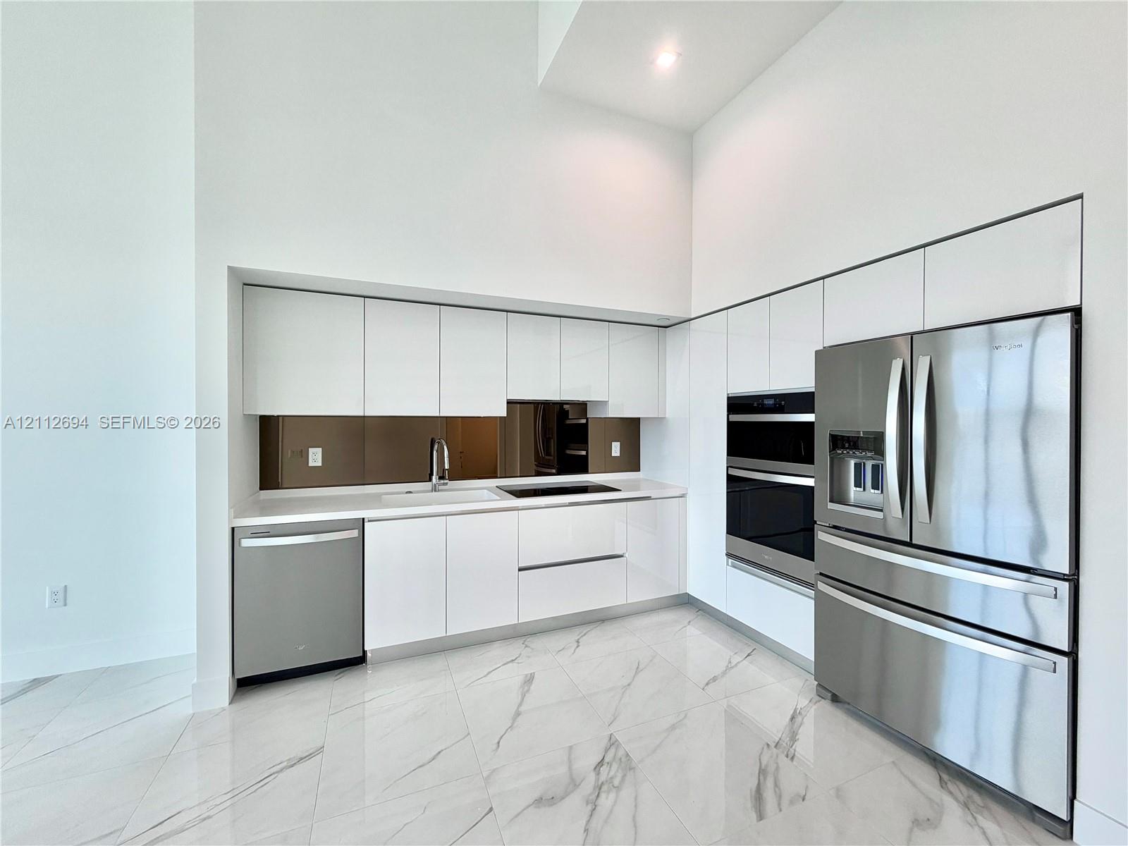 1170 E Hallandale Beach Boulevard 503 Property Photo 2