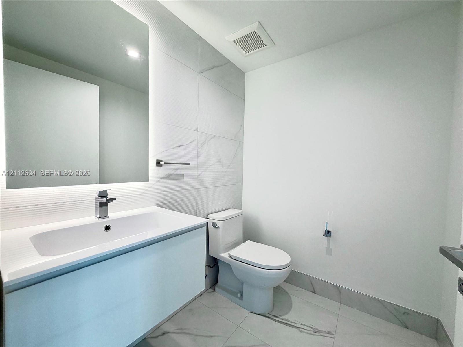 1170 E Hallandale Beach Boulevard 503 Property Photo 6