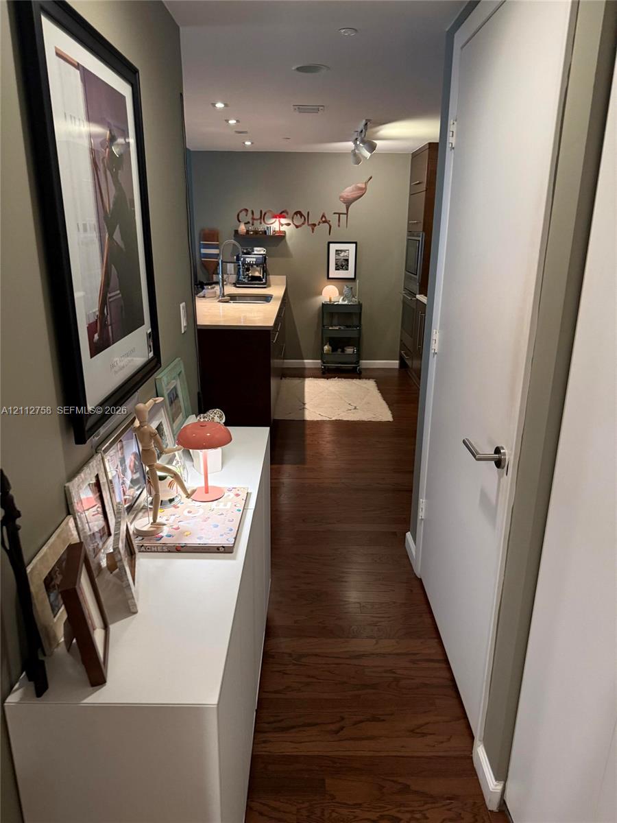 475 Brickell Avenue 2011 Property Photo 12