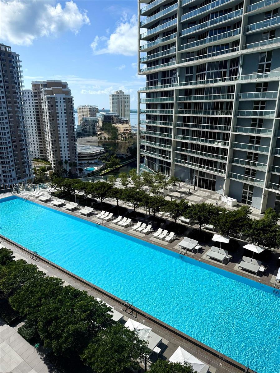 475 Brickell Avenue 2011 Property Photo 13