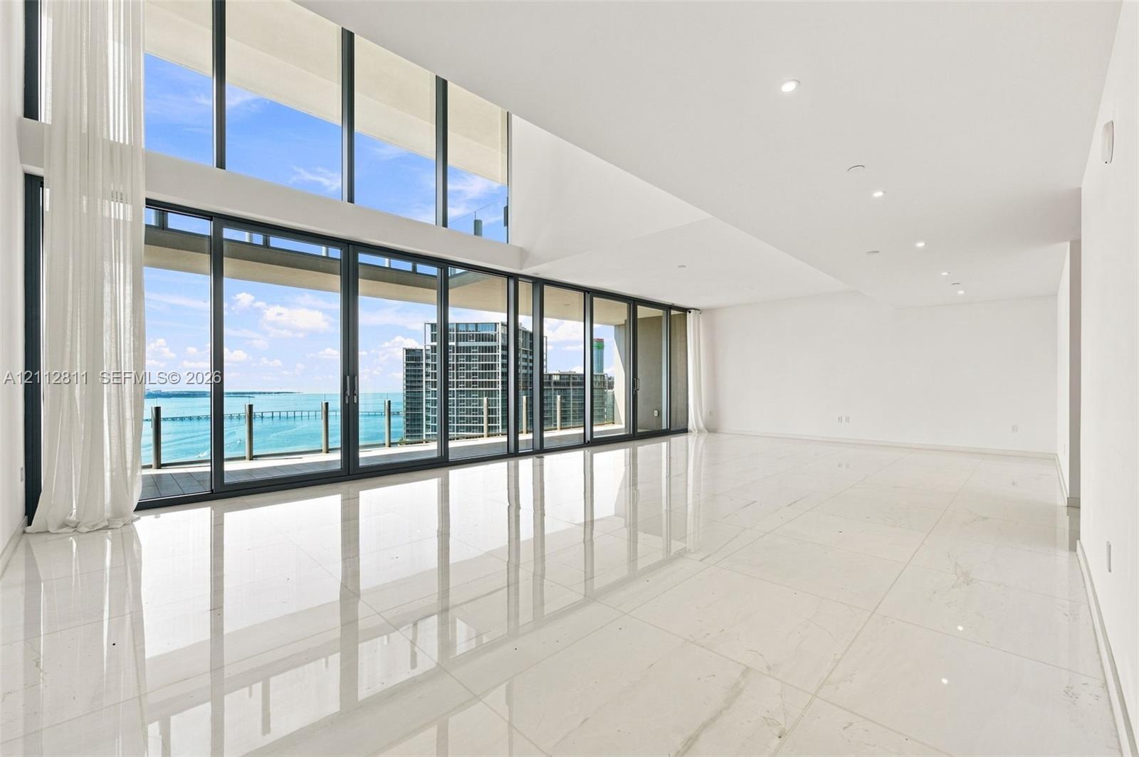 300 Biscayne Boulevard Way 5002E Property Photo 1