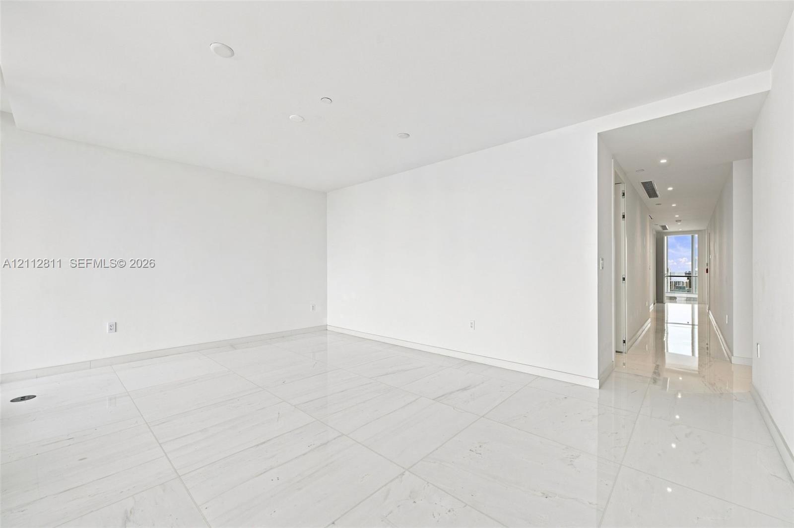 300 Biscayne Boulevard Way 5002e Property Photo 17