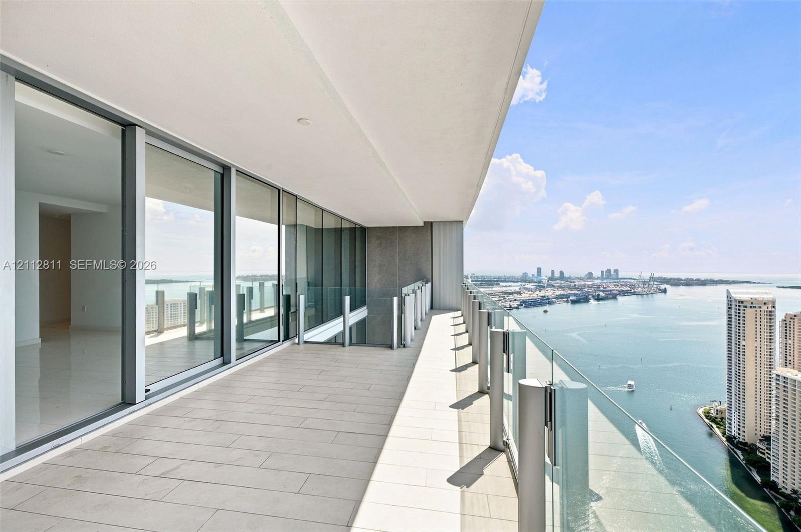 300 Biscayne Boulevard Way 5002e Property Photo 19