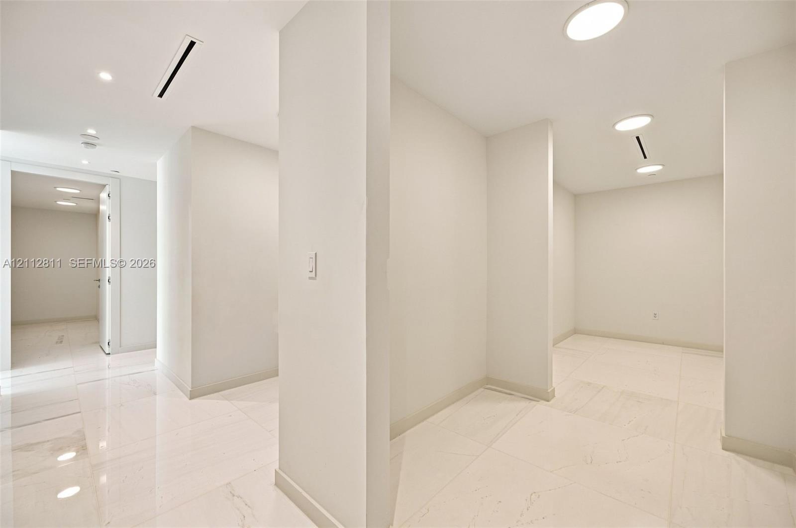 300 Biscayne Boulevard Way 5002e Property Photo 22