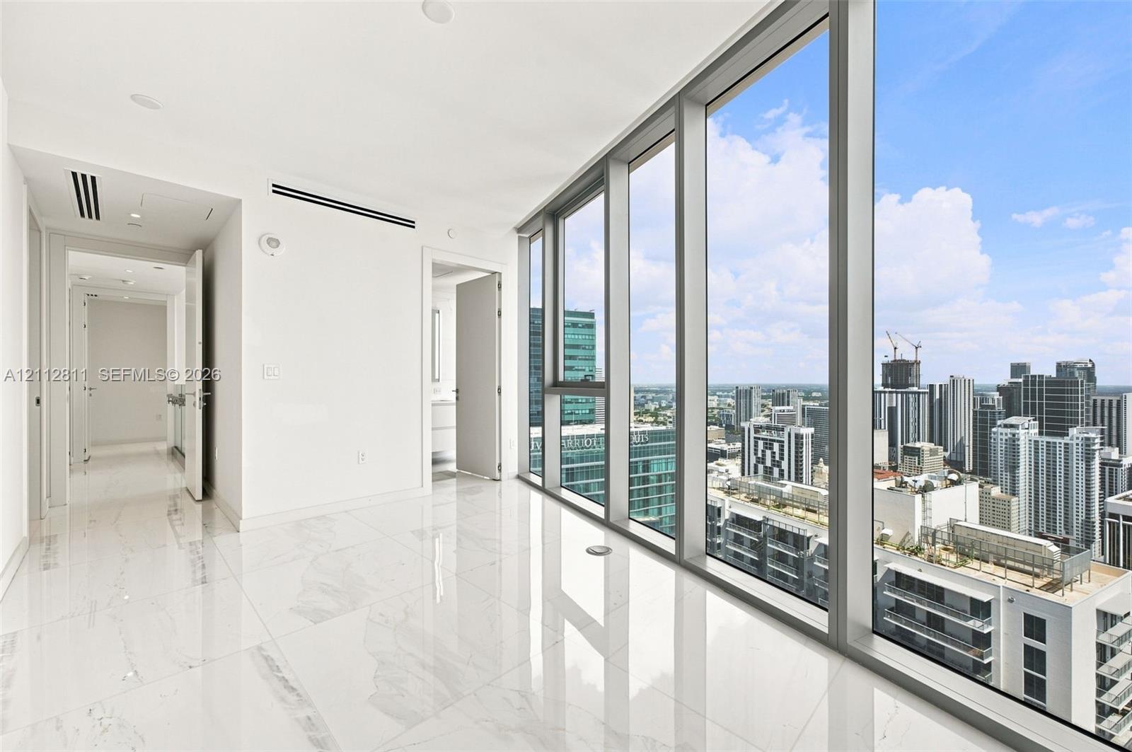 300 Biscayne Boulevard Way 5002e Property Photo 33