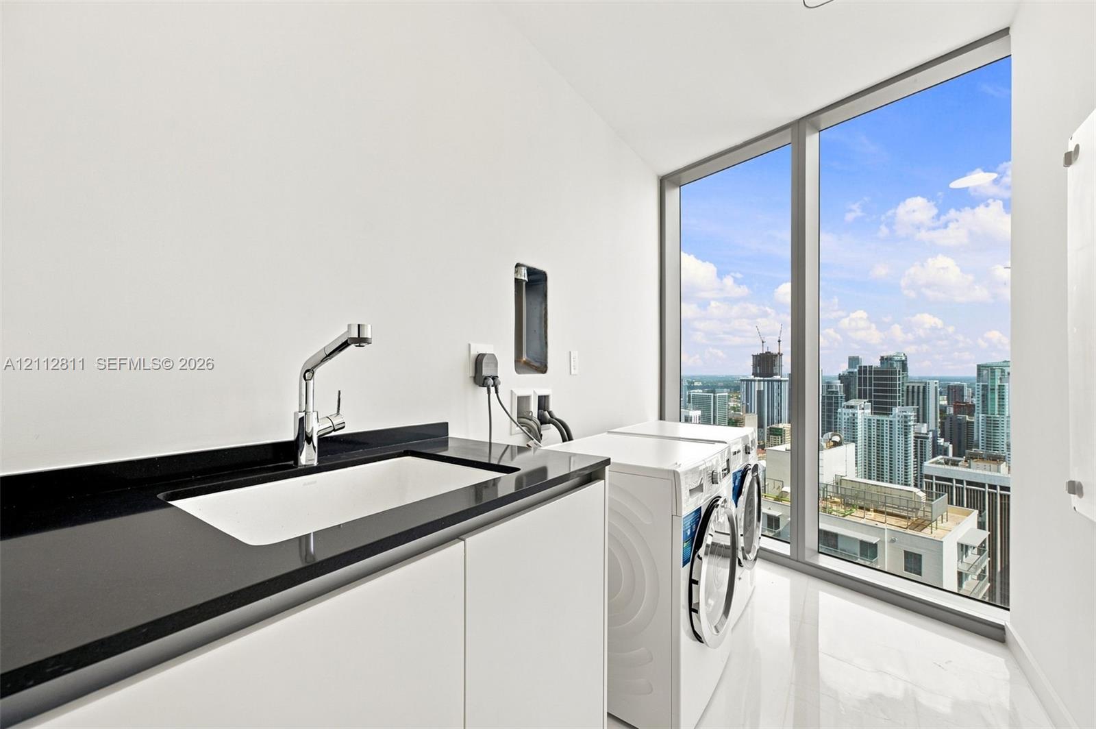 300 Biscayne Boulevard Way 5002e Property Photo 35