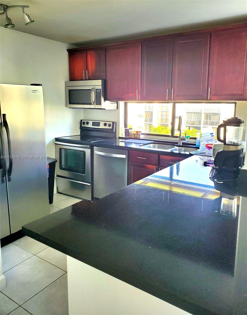 16909 N Bay Road 702 Property Photo 13