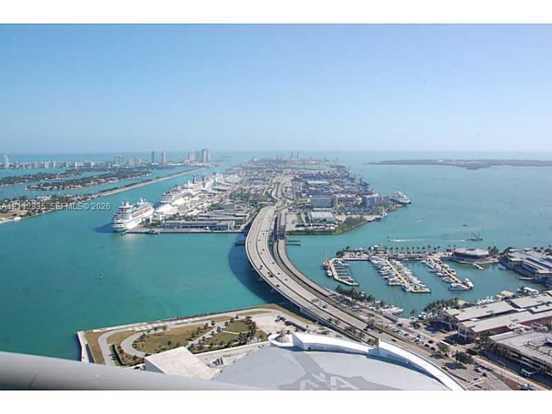 888 Biscayne Boulevard 3908 Property Photo 13