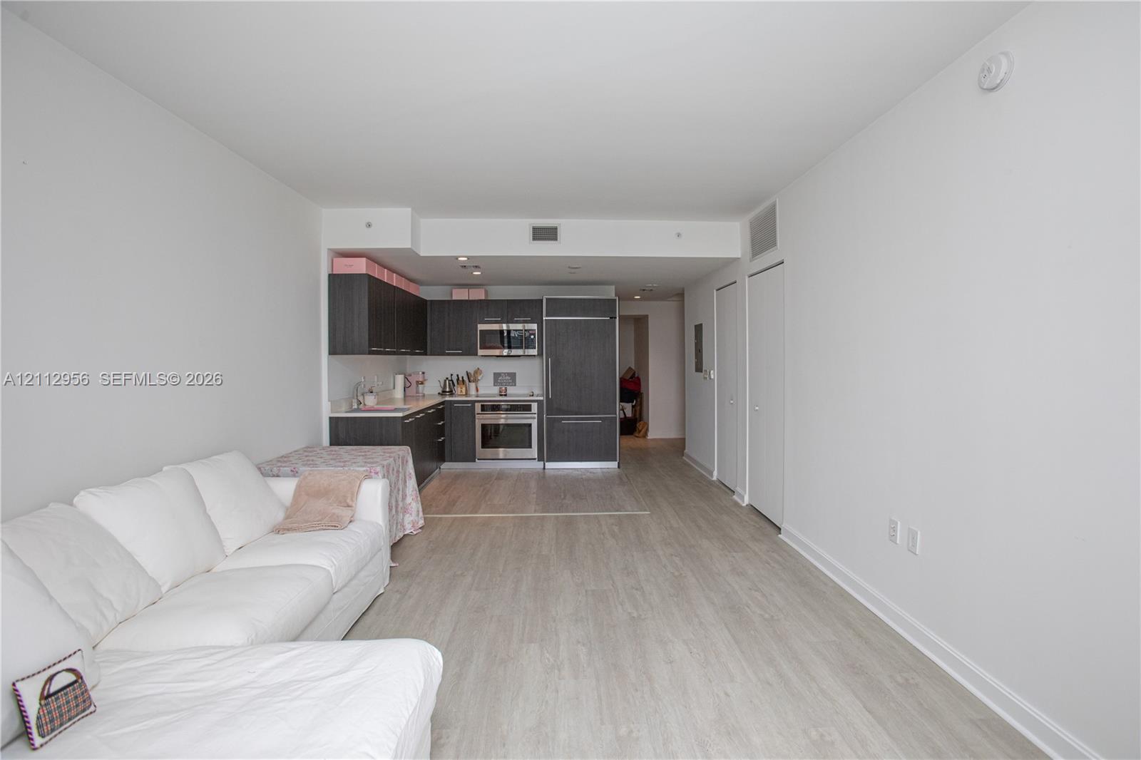 45 Sw 9th Street 1810 Property Photo 12