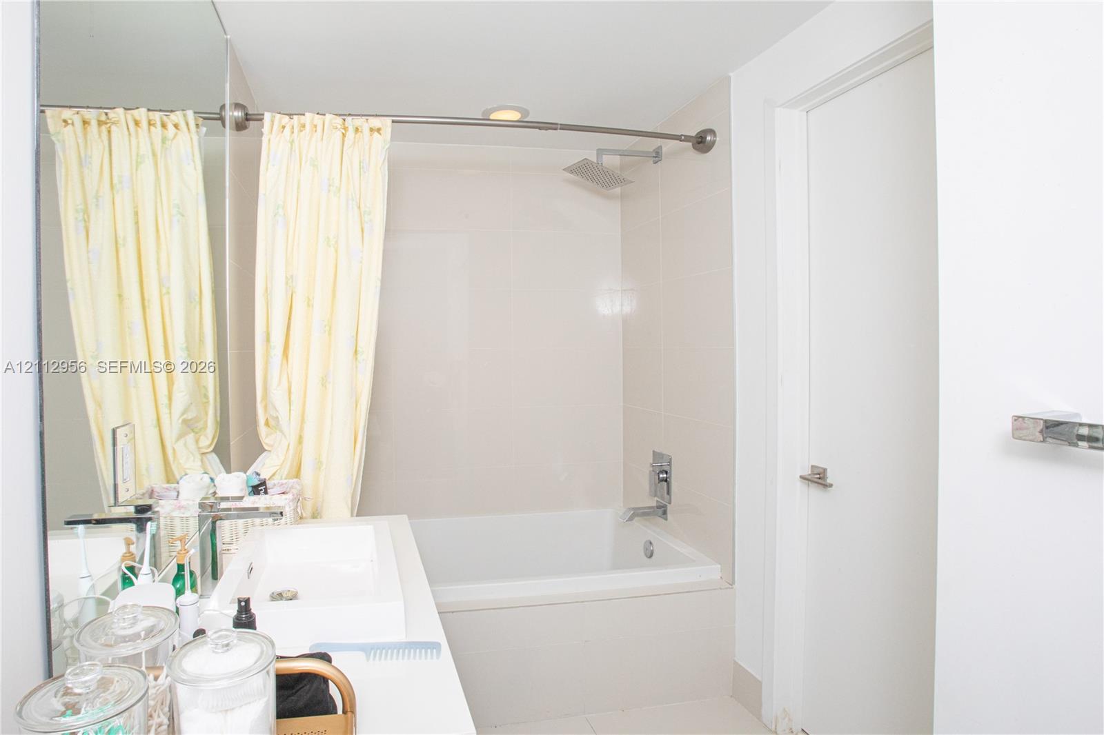 45 Sw 9th Street 1810 Property Photo 19