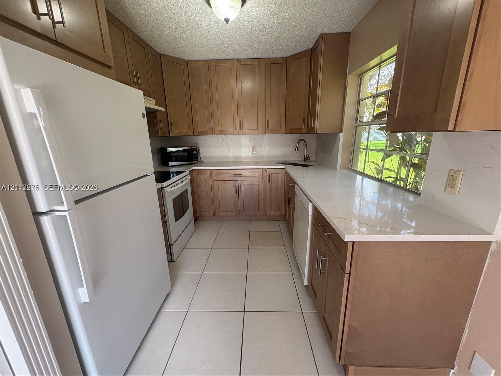 1479 Springside Drive 1479 Property Photo 3