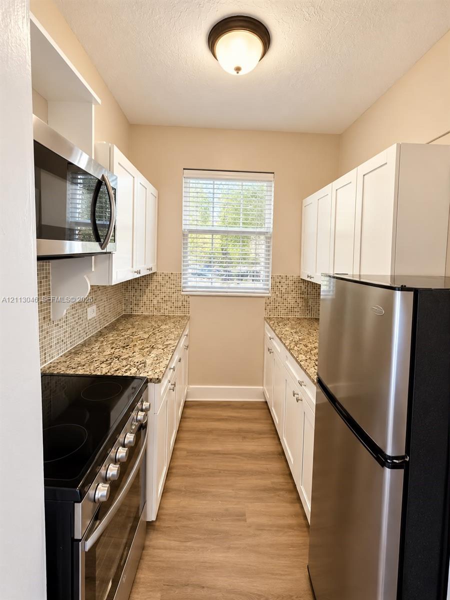 344 Mendoza Avenue 1 Property Photo 2