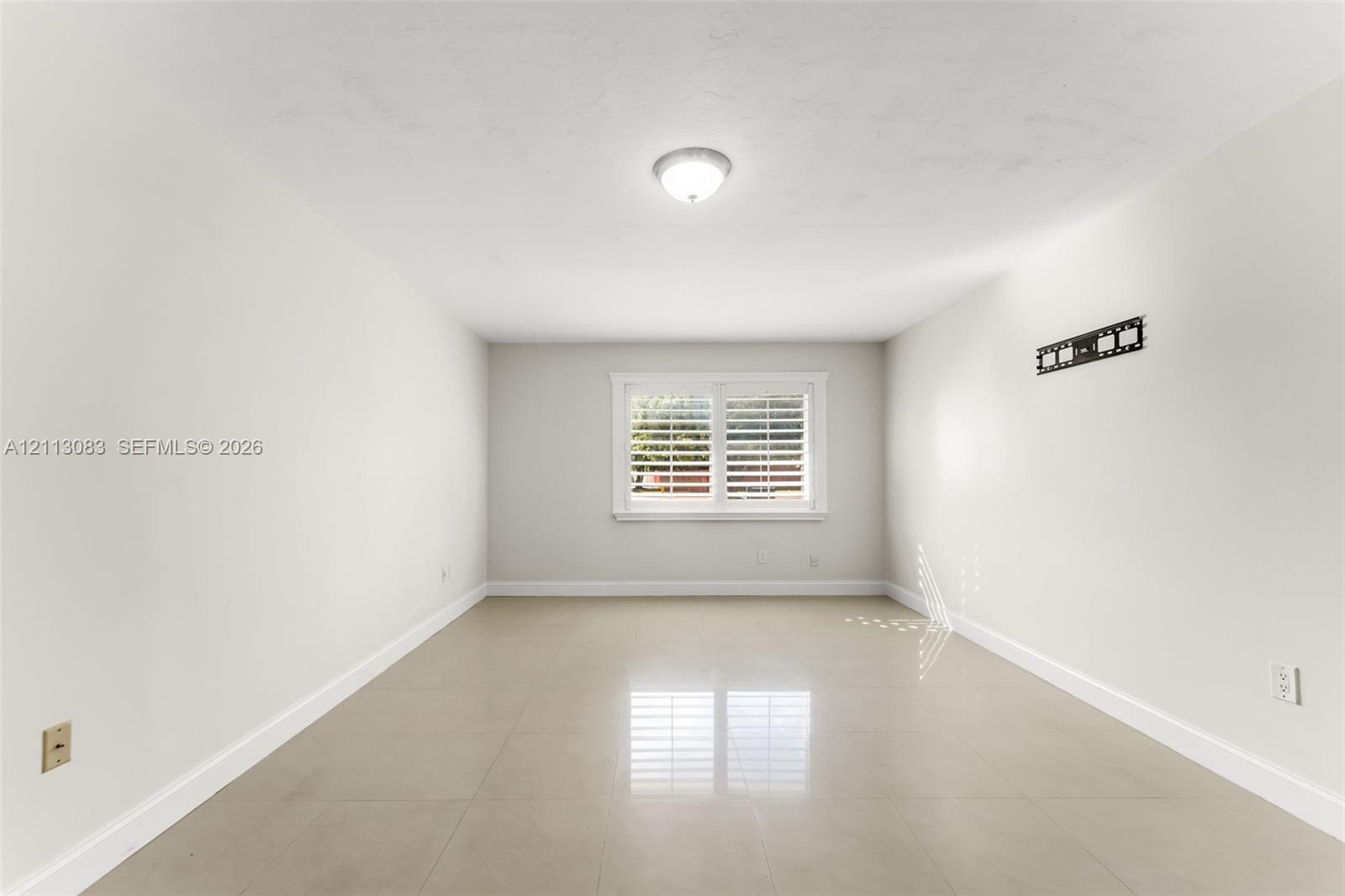 9975 Sw 85th Street Property Photo 7