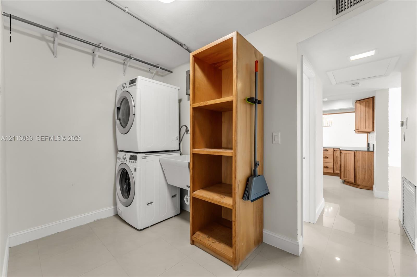 9975 Sw 85th Street Property Photo 17
