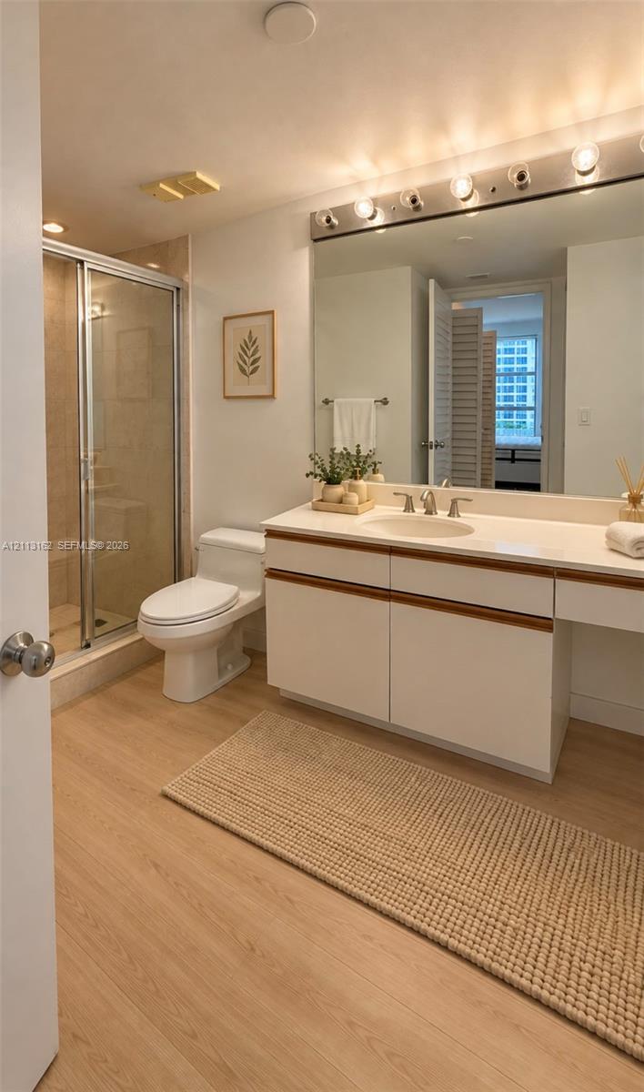 3600 Mystic Pointe Drive 703 Property Photo 13