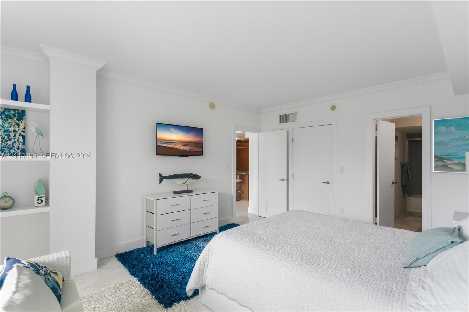 10275 Collins Avenue 229 Property Photo 12