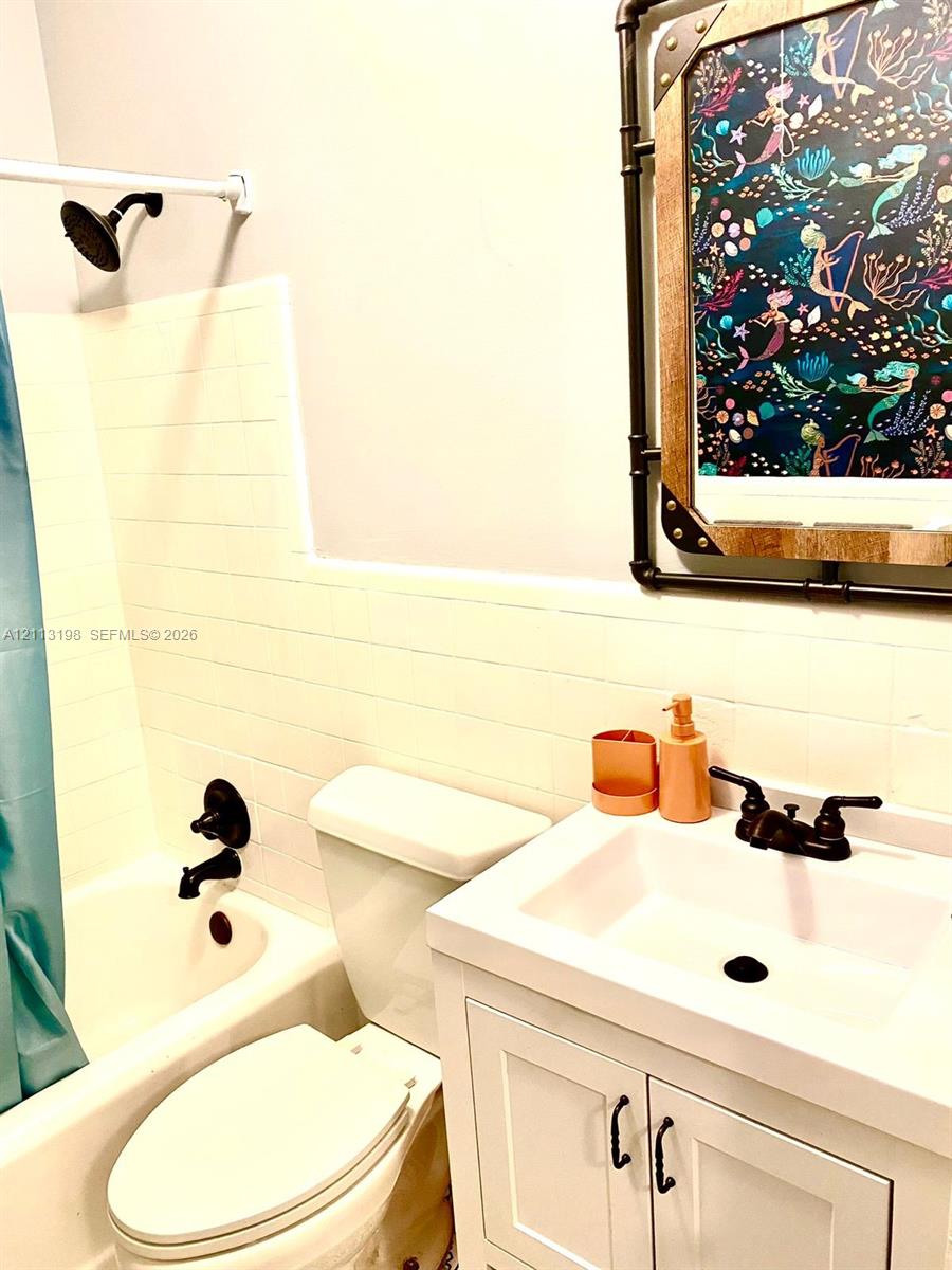 1701 Fletcher Street Property Photo 12