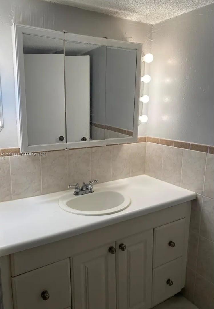 A12113303 Property Photo 2