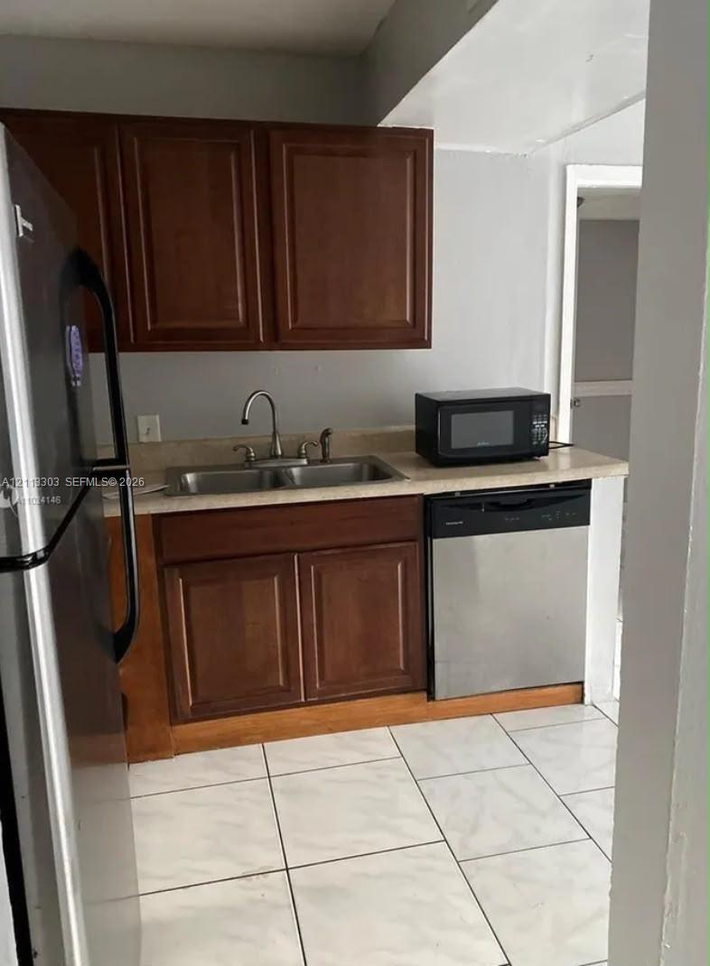 A12113303 Property Photo 6