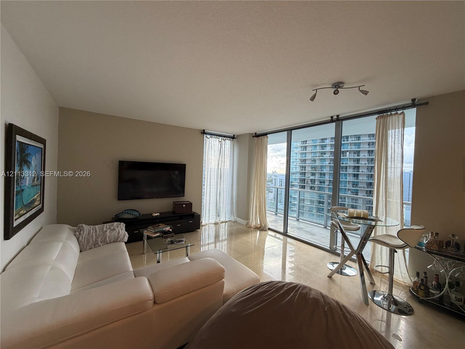 1050 Brickell Avenue 2414 Property Photo 6