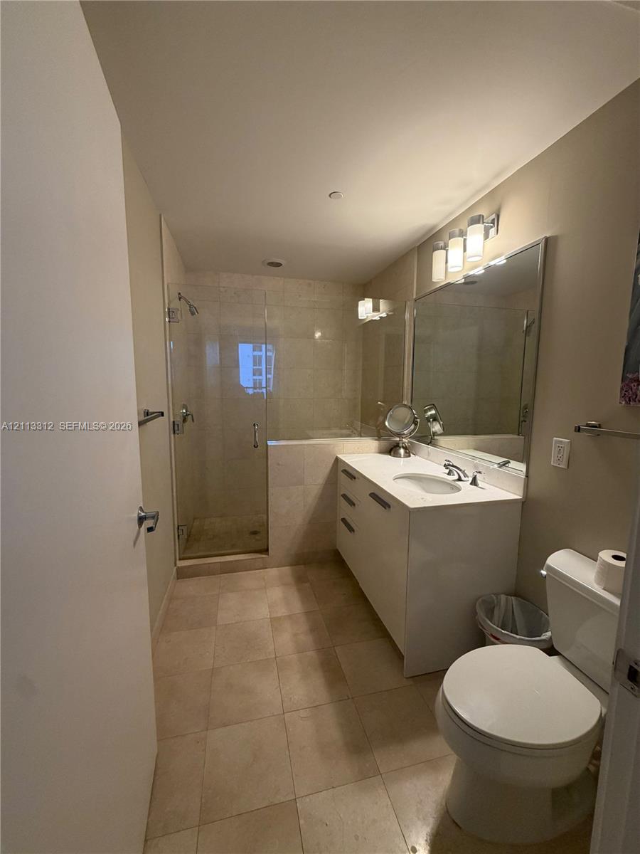 1050 Brickell Avenue 2414 Property Photo 11