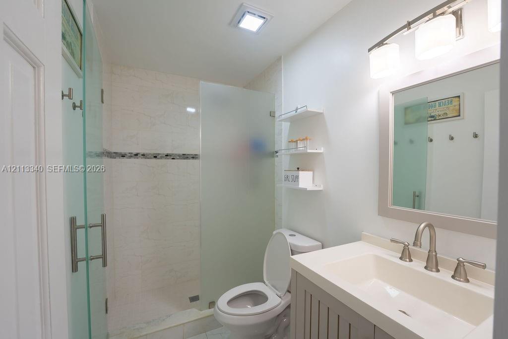 2705 Dolphin Drive Property Photo 18