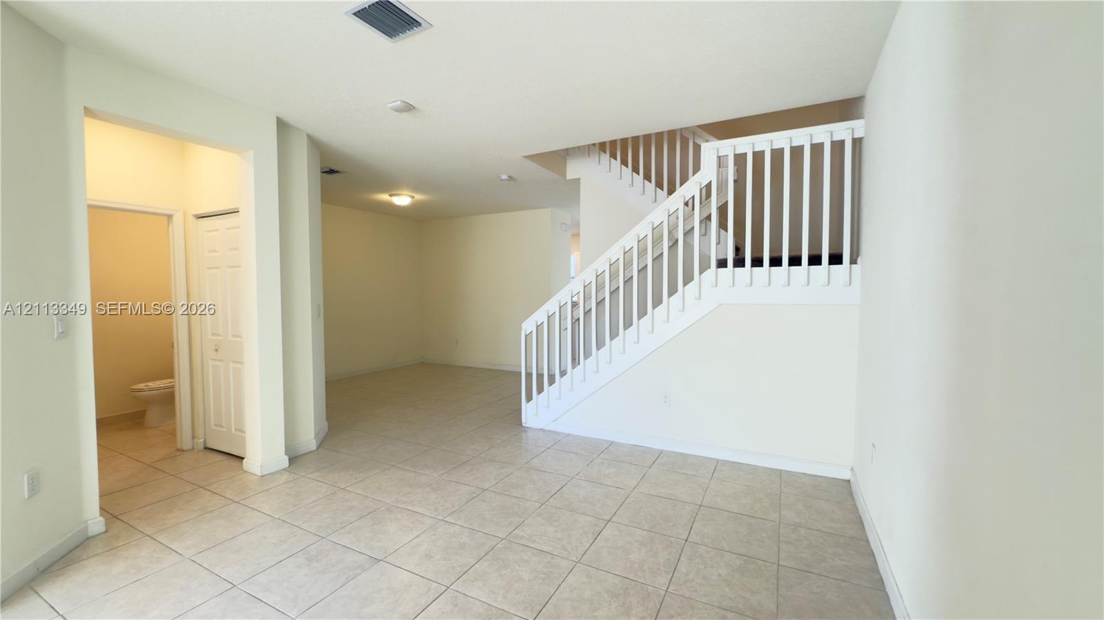 10827 W 33rd Lane 10827 Property Photo 4