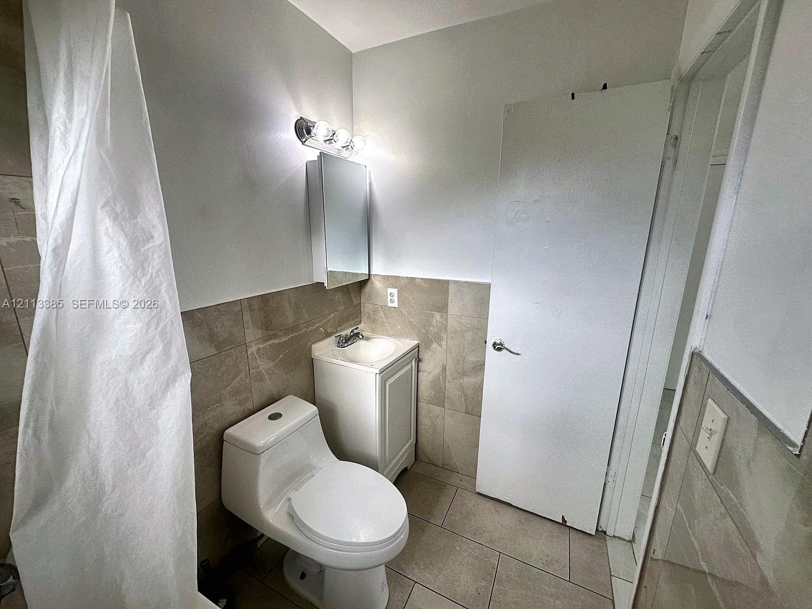 1055 Sw 12th Street 2a Property Photo 8