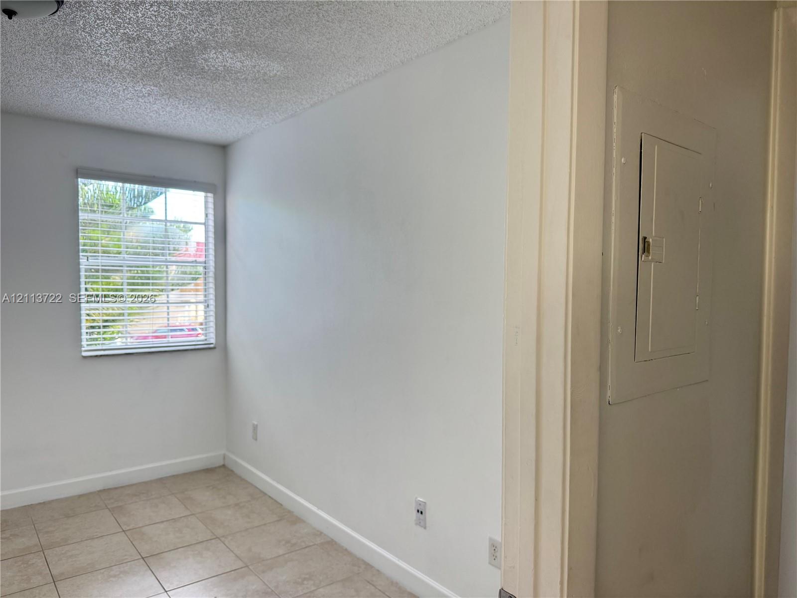 18346 Nw 68th Avenue K Property Photo 16