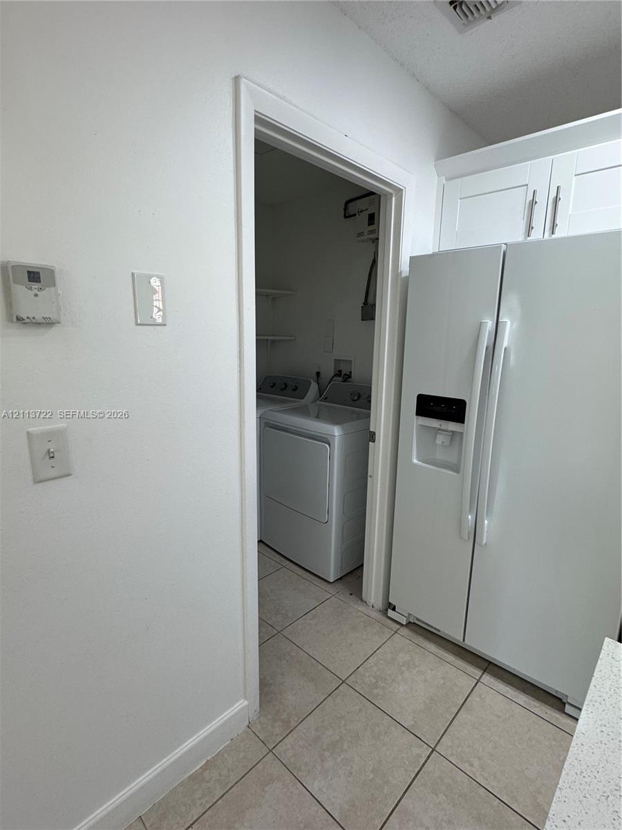 18346 Nw 68th Avenue K Property Photo 21