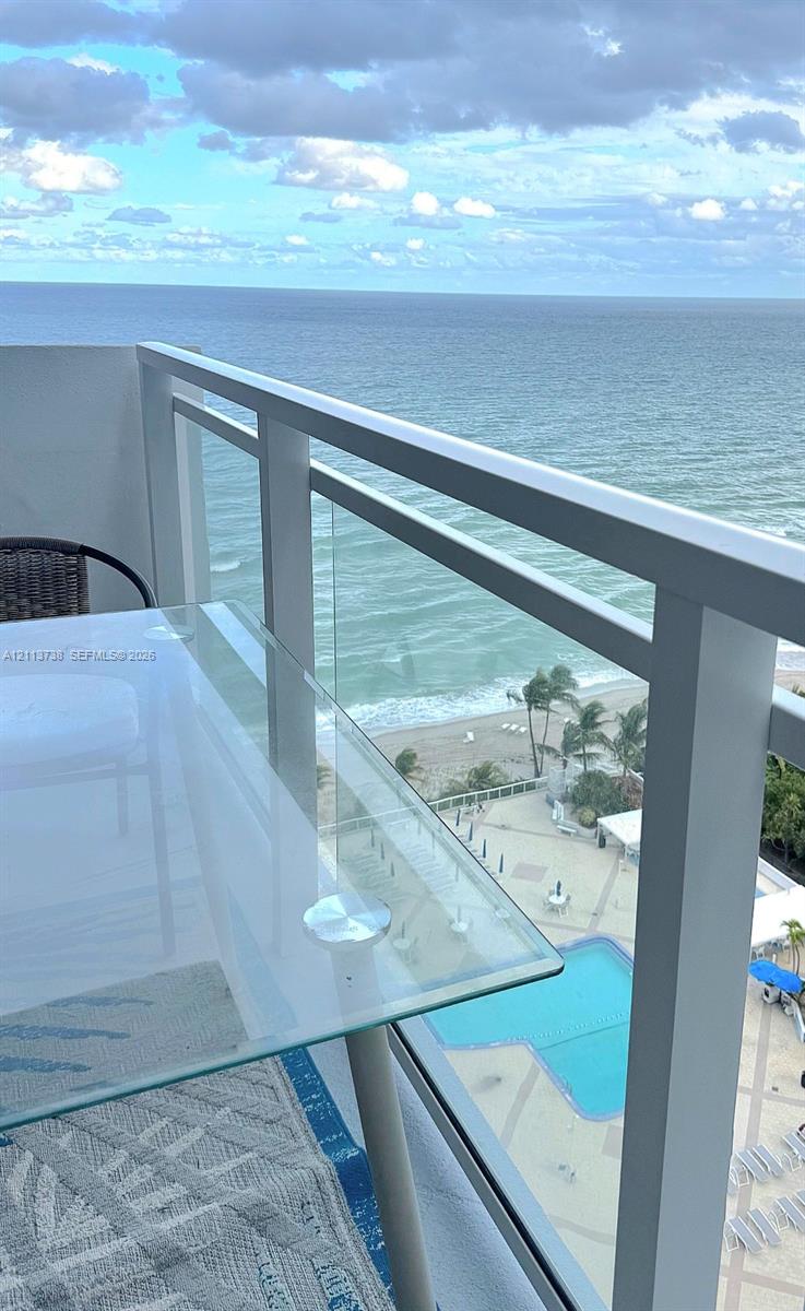 2030 S Ocean Drive 1719 Property Photo 1