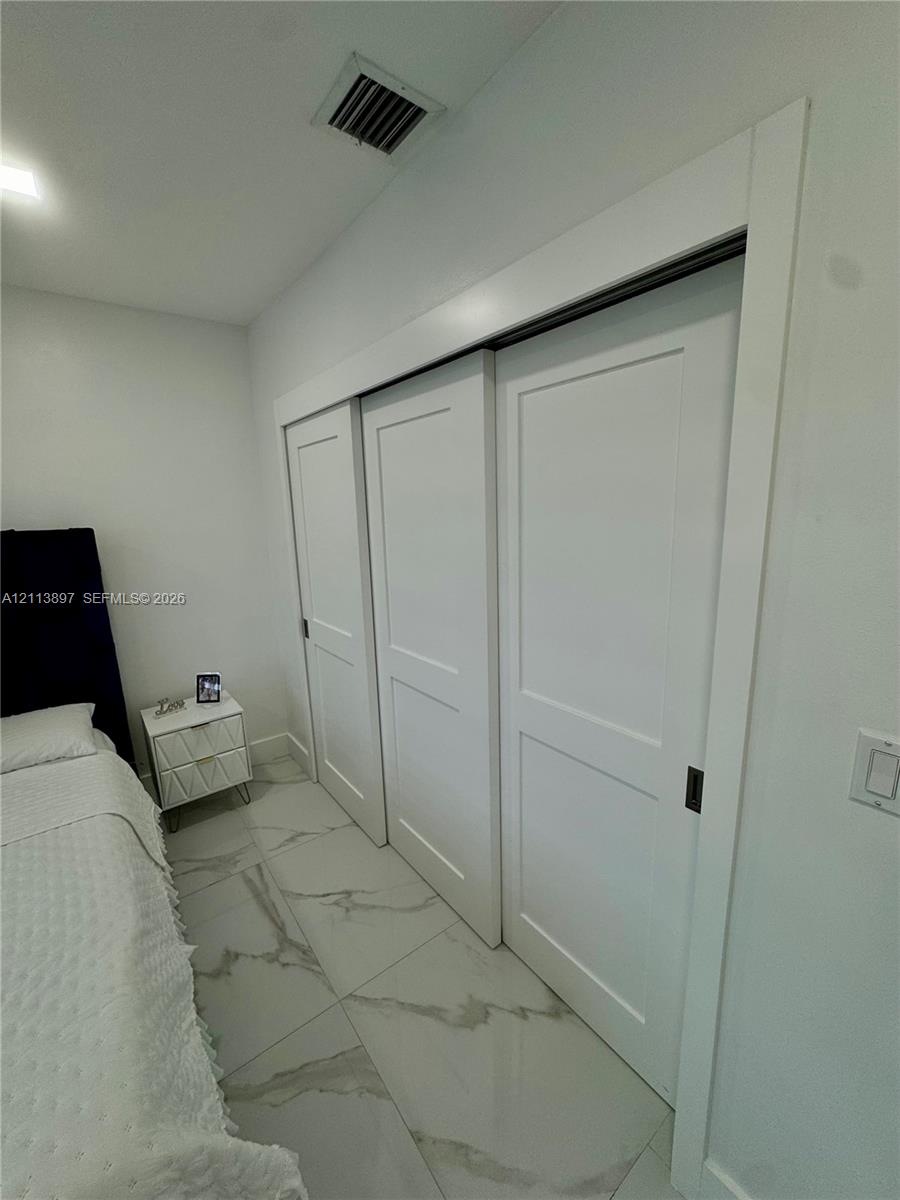 520 E 58th Street Property Photo 15