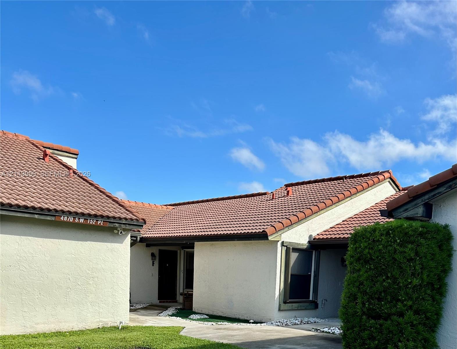 4870 Sw 152nd Place F-93 Property Photo 1