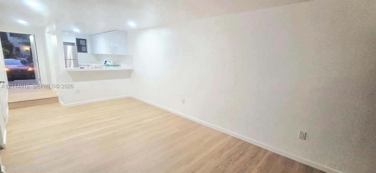 1901 S River Drive 56-f Property Photo 28