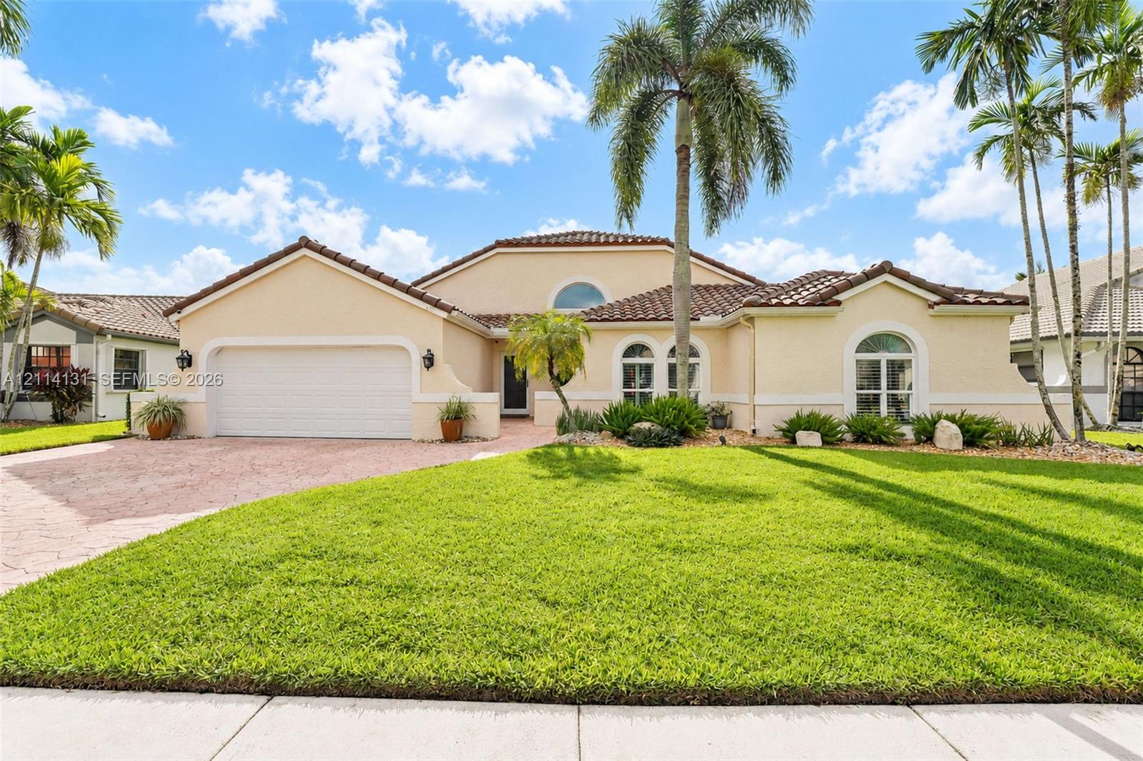 9012 Southern Orchard Road N Property Photo 1
