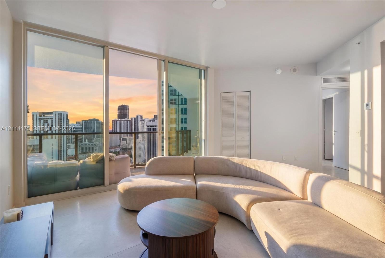 300 S Biscayne Boulevard T-3107 Property Photo 1