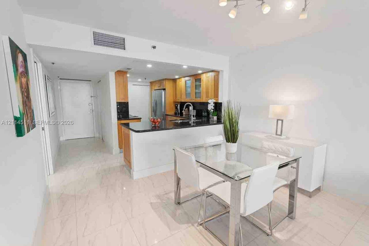 1717 N Bayshore Drive C-4037 Property Photo 10