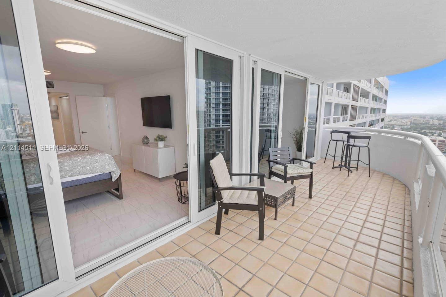 1717 N Bayshore Drive C-4037 Property Photo 18