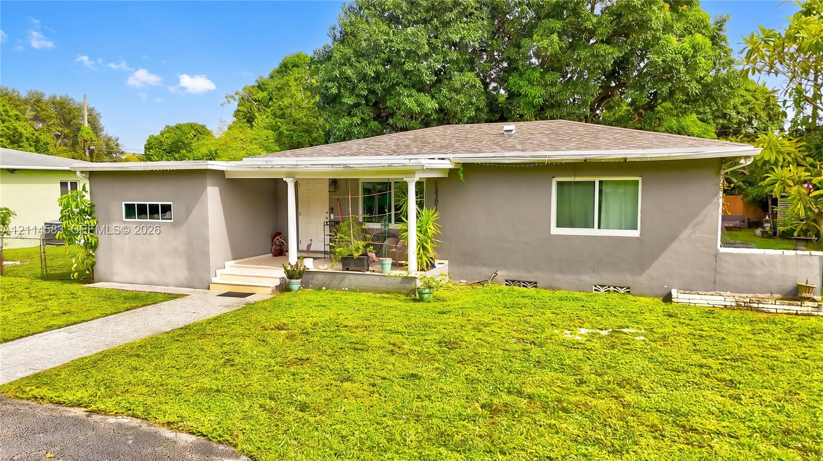 13301 Nw Miami Court Property Photo 1