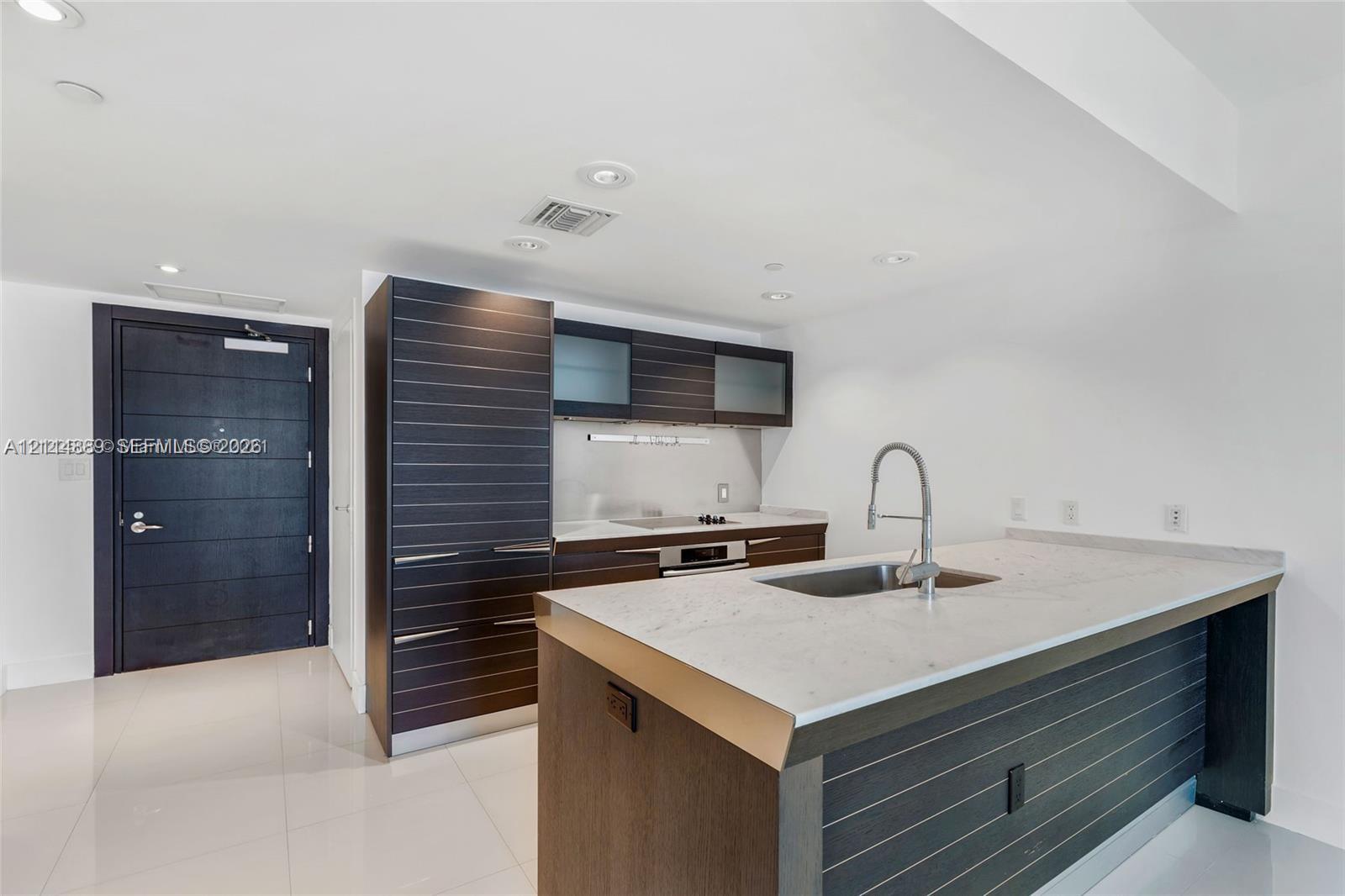 200 Biscayne Boulevard Way 4313 Property Photo 1