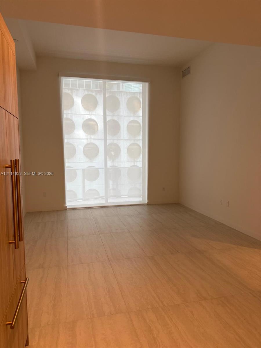 77 Se 5th Street 607 Property Photo 12