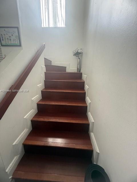 1177 Sussex Drive Property Photo 29