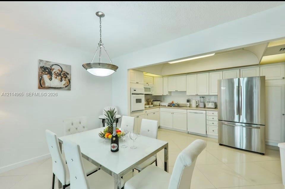 19370 Collins Avenue 414 Property Photo 1